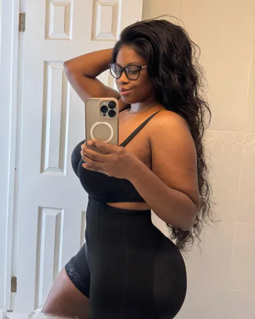 Thumbnail Cute Selfies Galore: YourOnlyKelsey's Adorable Presentation