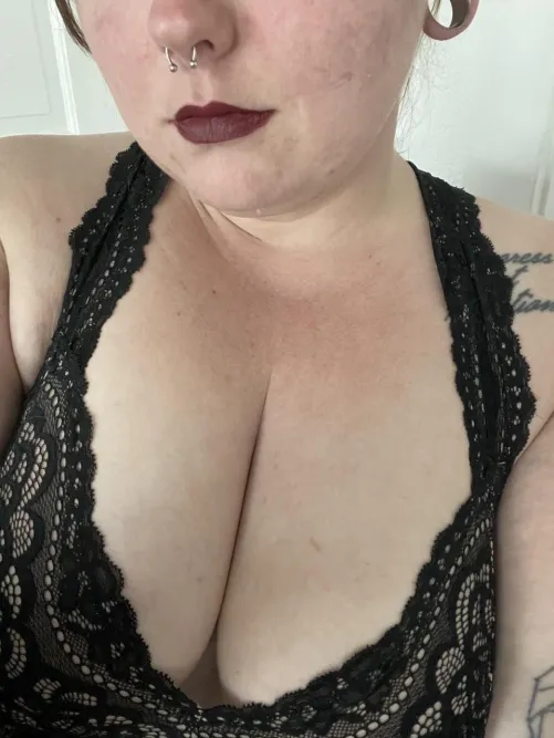 Thumbnail Embracing Secrecy: BBW Confessions by bbwlittle1