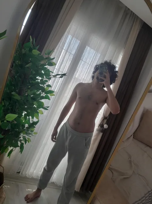 Thumbnail 21 Bi Tried to Take Selfie: Bulges Unveiled | hadazemael