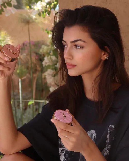 Thumbnail Mesmerizing Beauty: Francisca Gomes Unveiled | PrettyGirls