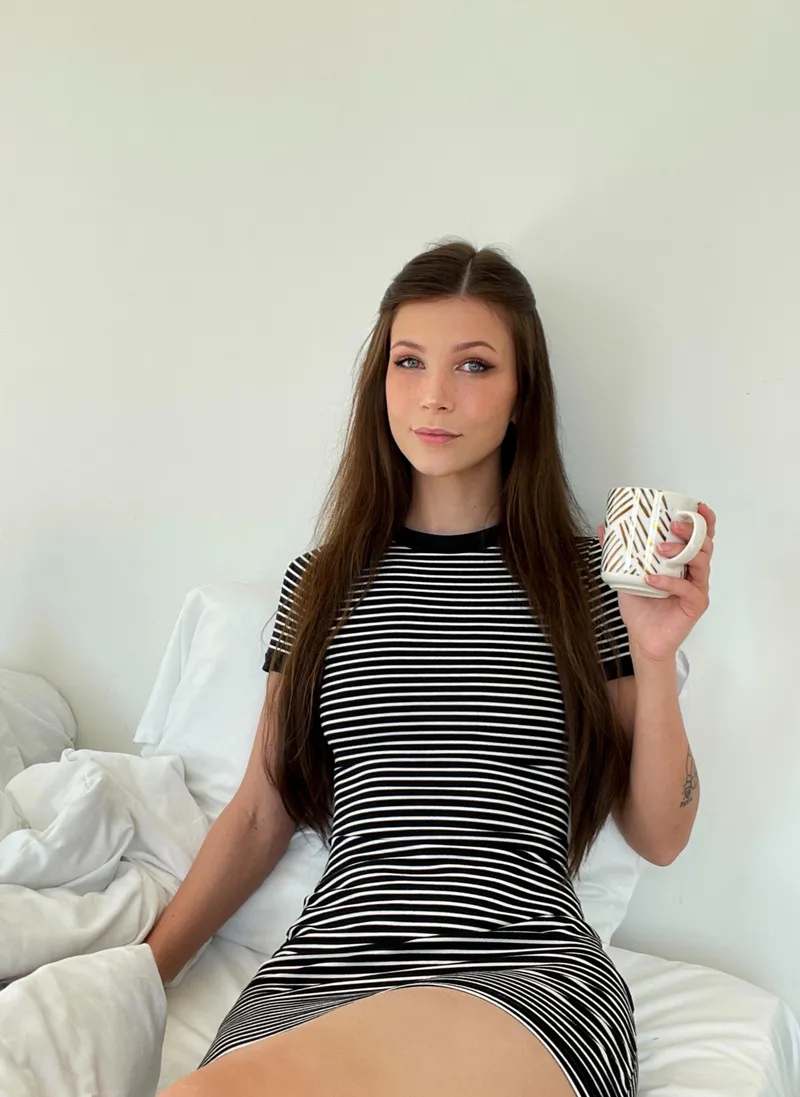 Thumbnail Morning Glory: IvyNash’s Morning Ritual Unveiled on classygirls