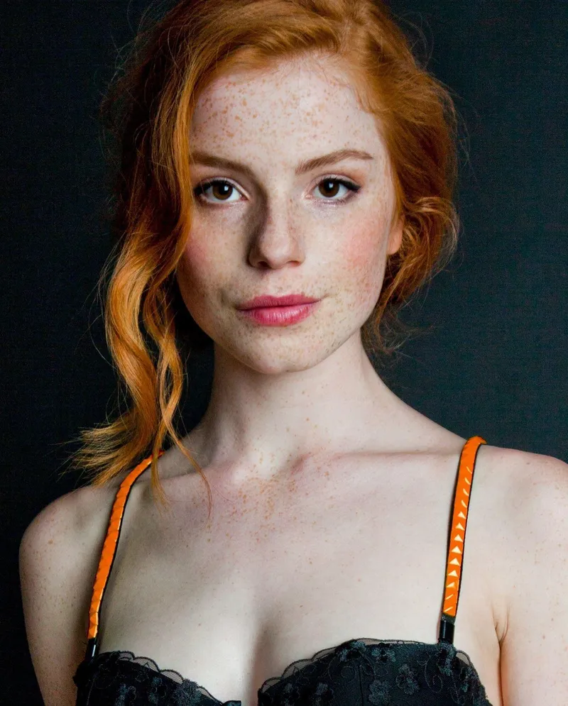 Thumbnail Explore Redheaded Goddess Luca Hollestelle by Luke0ne
