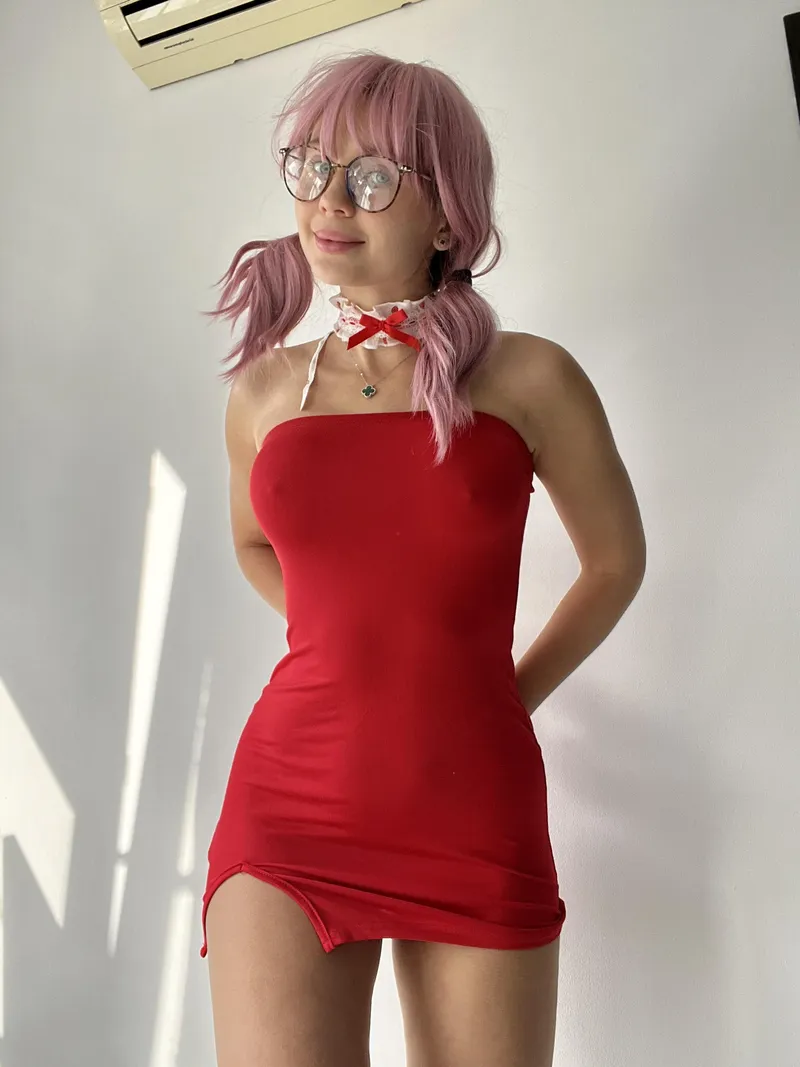 Thumbnail Rating Neon Hair Beauty: hoosiercouple22's Provocative Question