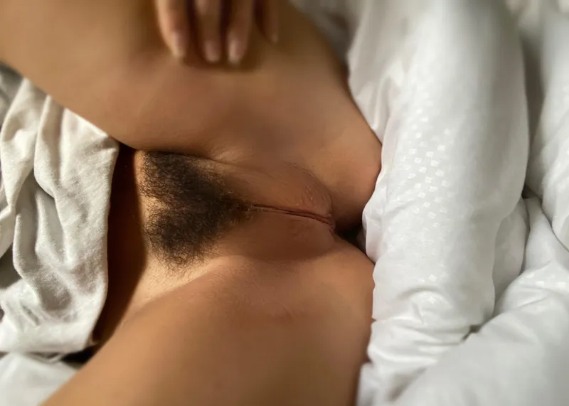 Thumbnail Awaken Your Senses with a Wet Morning Surprise | Hotwife_Gabby