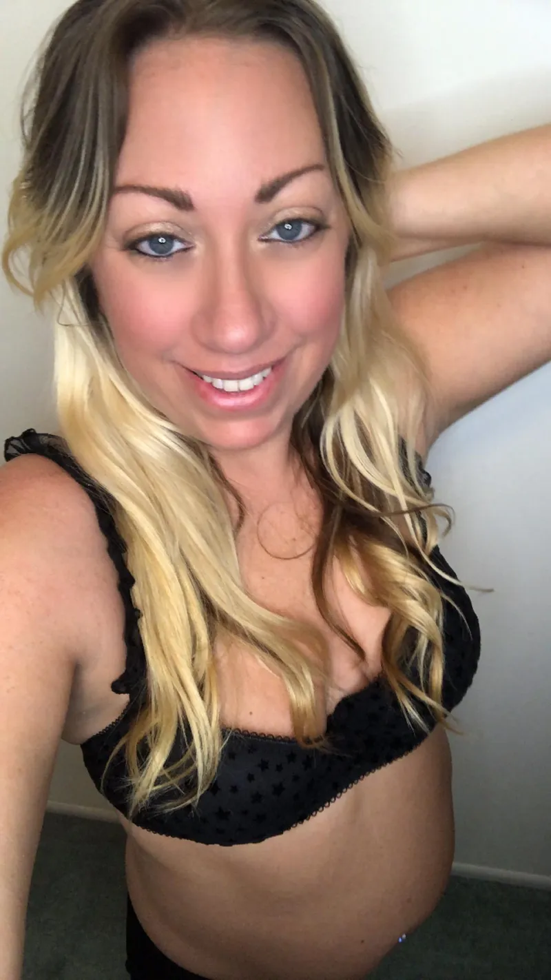 Thumbnail HayleyFredric's Hopeful Encounter as a 38F Blonde