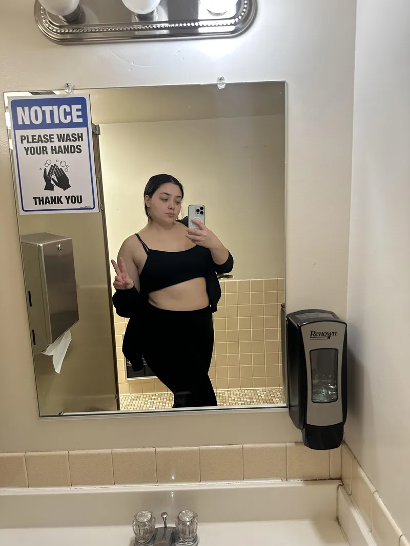 Thumbnail Excess Comfort: Embracing curvychloe1's Lifestyle | Stuffers