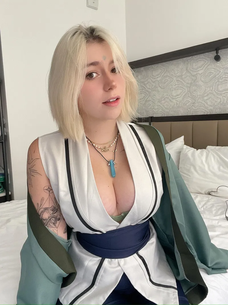 Thumbnail My Tsunade Cosplay: An Exciting Journey by No_Tax_3751