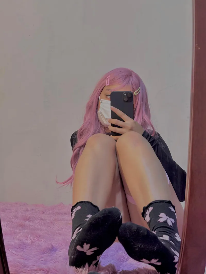 Thumbnail cocoleak's Playful Question: Do You Like My Socks?