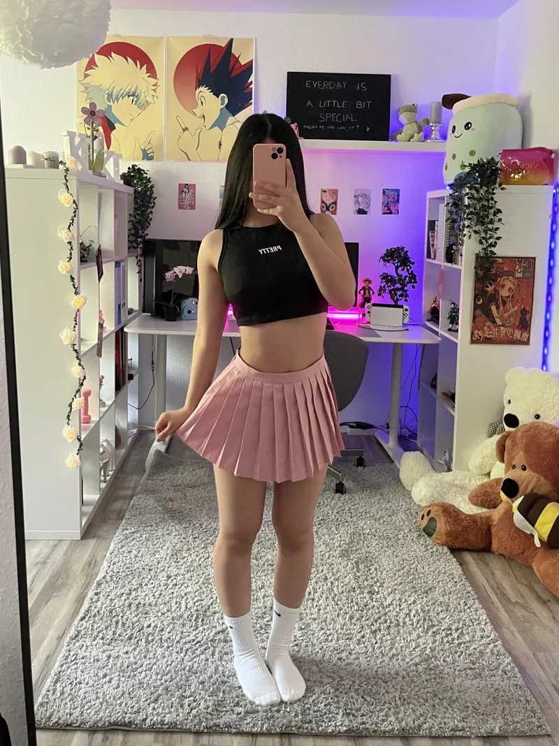 Thumbnail Cuddle Up with Your Own OnlyFans Buddy by pandakikii