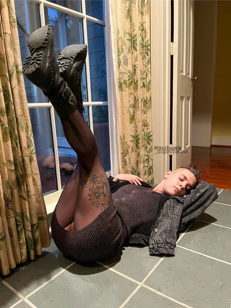 Thumbnail Seductive Lingerie: Dive into Crotchless Delights in Hotchickswithtattoos