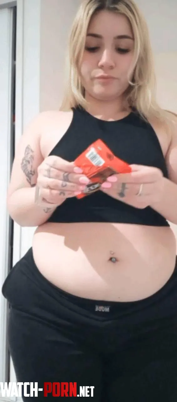 Sweets also help me to have this kind of belly by americangirl2006