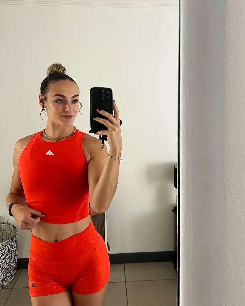 Thumbnail Athlete Profile: Lieke Klaver by amosseattledec in AthleticGirls