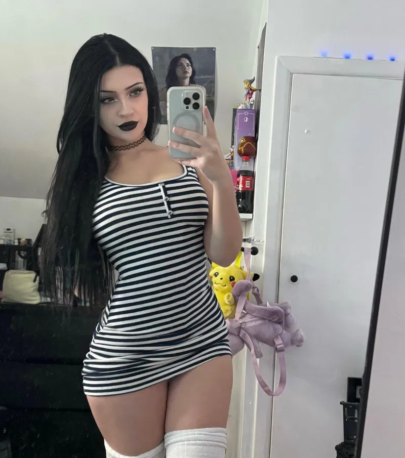 Thumbnail Distract Yourself with ahriem's Provocative Fantasy in PunkGirls