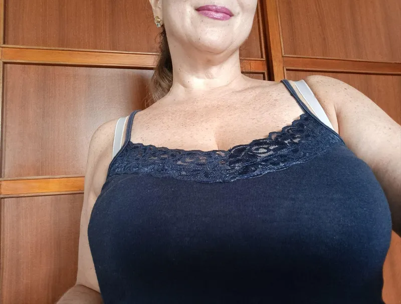Thumbnail Sarah_Diaz's Question: Are 50-Year-Olds Too Busty or Still Desirable?