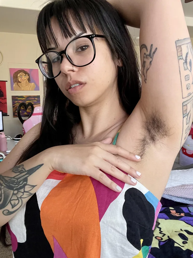 Thumbnail sweettealeaf's Summer Plans: A Trim on the Horizon