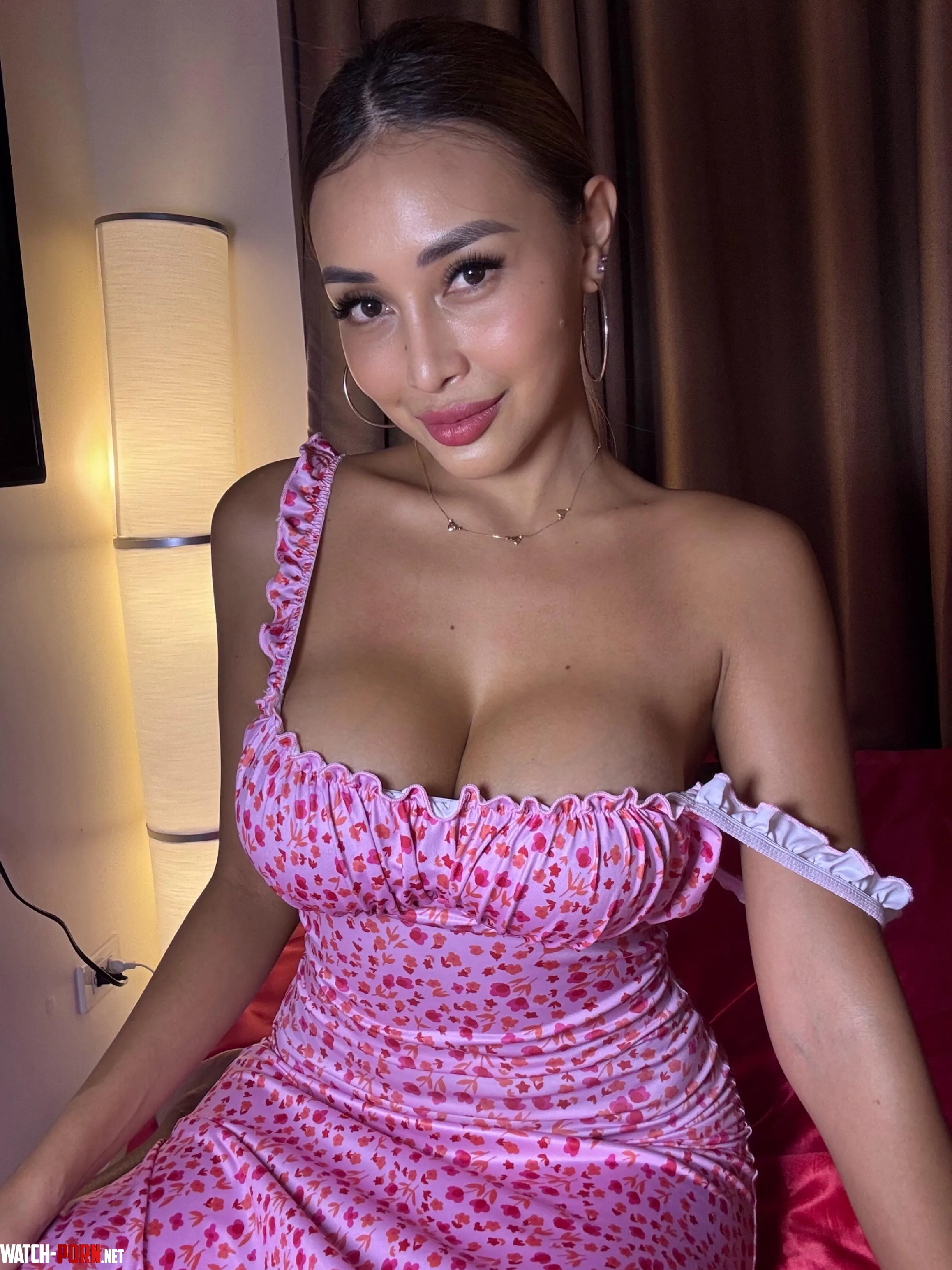 You deserve a Filipina Trophy Wife by mialushhh