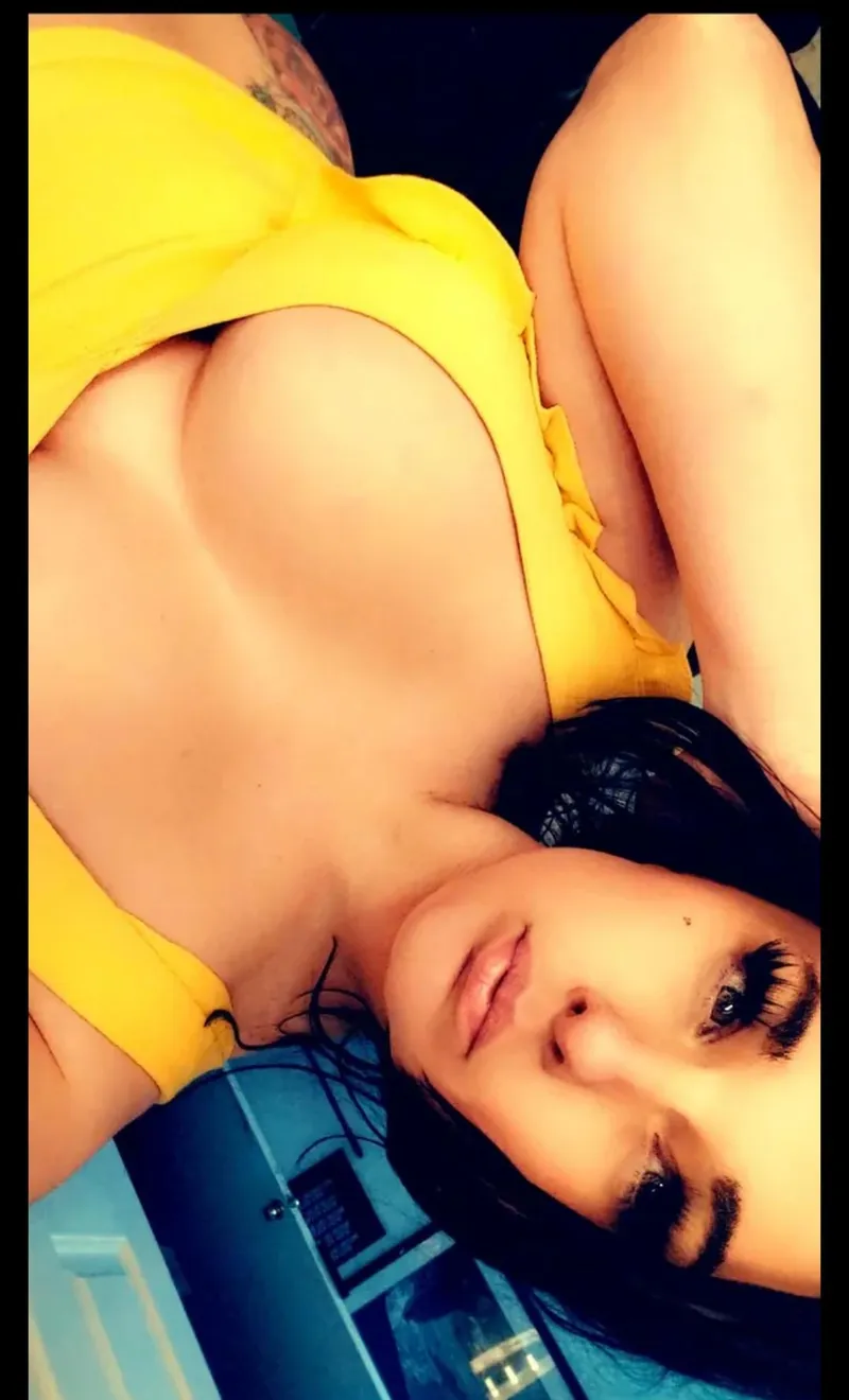 Thumbnail Playful Encounters: bbycakesam's Lively Offerings | SlutsofSnapchat