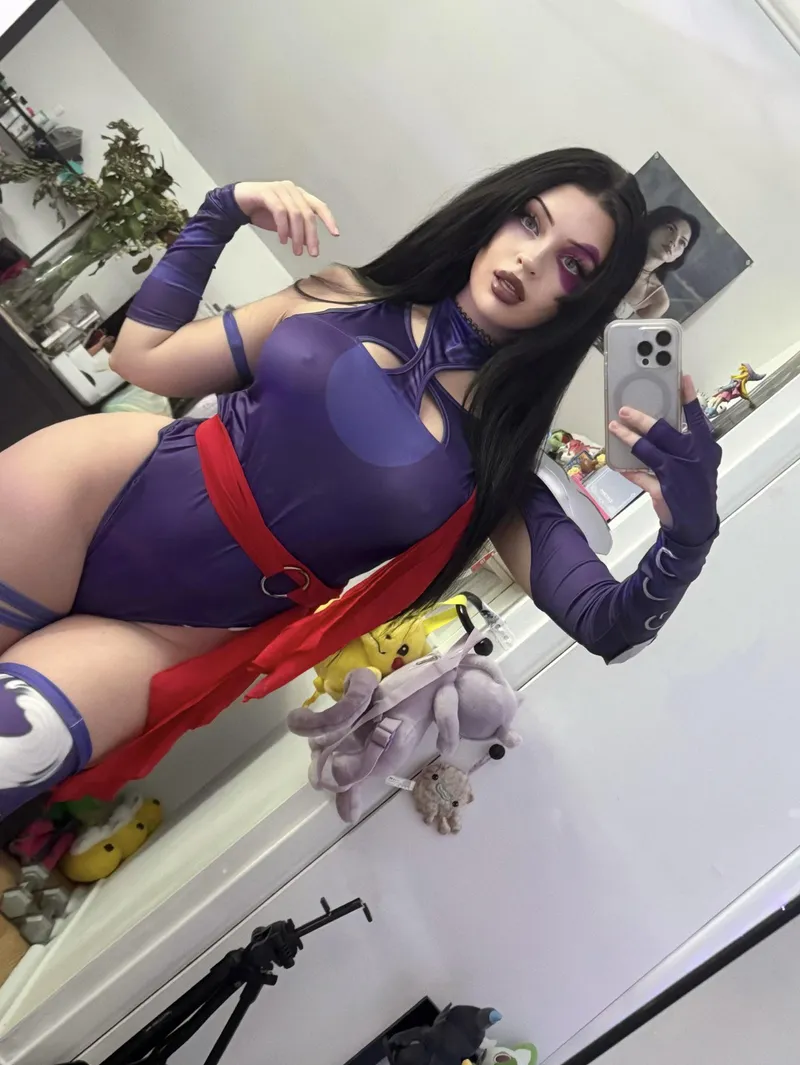 Thumbnail ahriem's Striking Psylocke Cosplay: A Work of Art