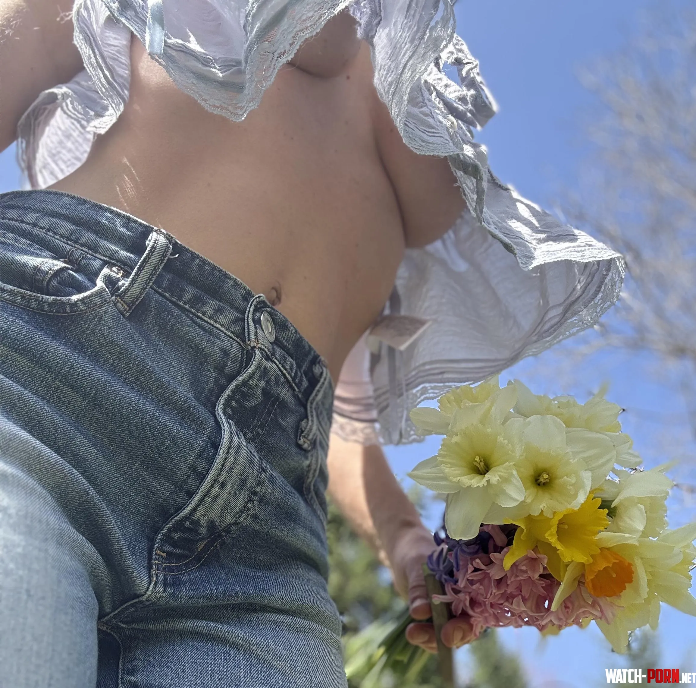 Outdoor underboob by ExoticArches