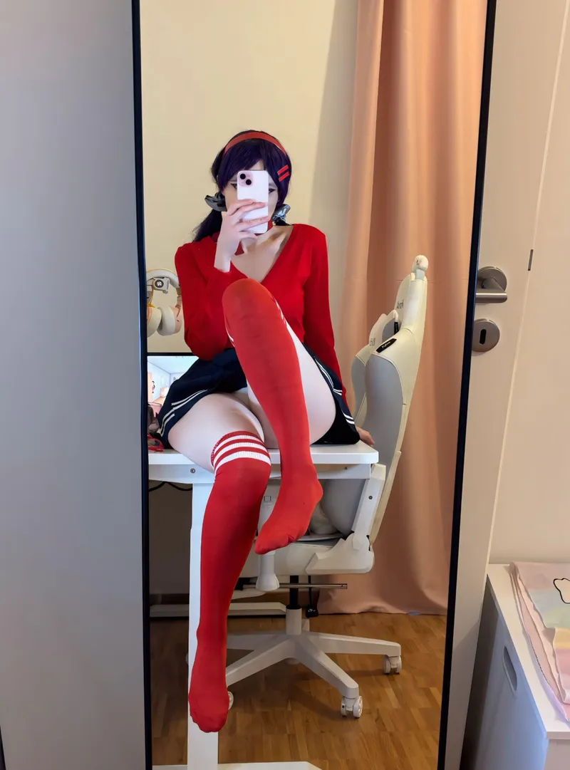 Thumbnail Mita Cosplay by Foggy - Discover the Enchanting Transformation