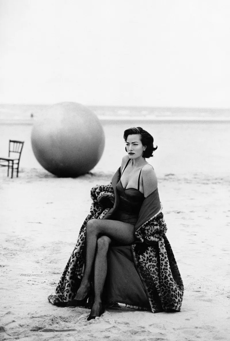 Thumbnail Tatjana Patitz: Beauty Personified in Modeling by bil-sabab