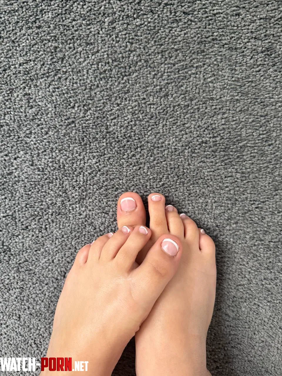 Freshly done toes by Anna_xx_Storm