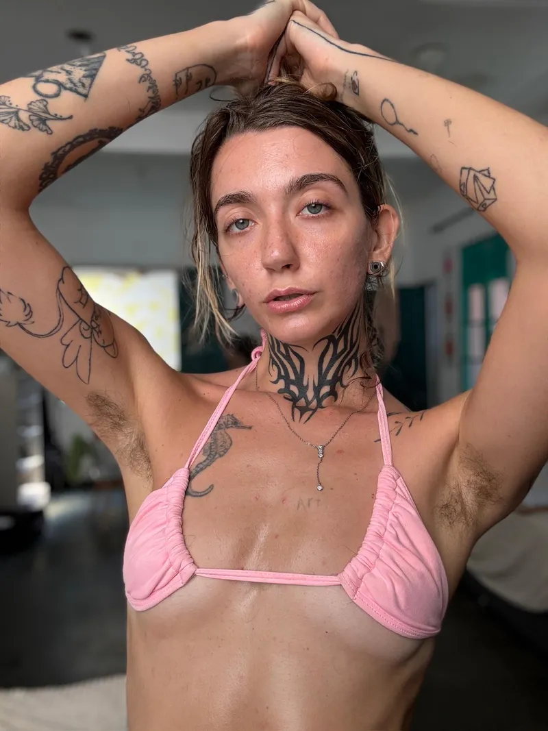 Thumbnail Razor-Free and Proud: indieonline's Confessions on Body Hair