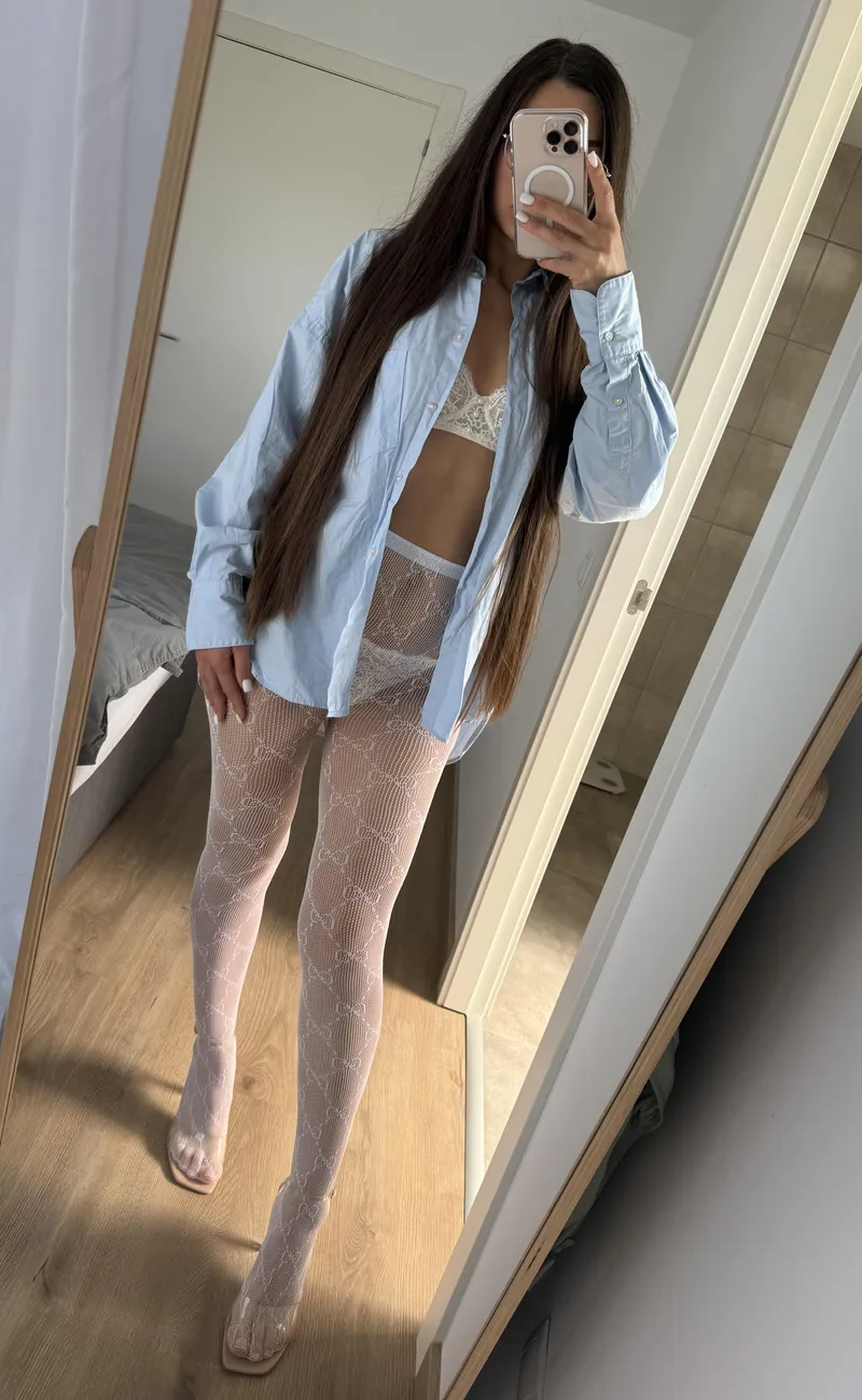 Thumbnail Stylish Strolls: Kitty_dreamsss Takes a Walk in Tight Dresses