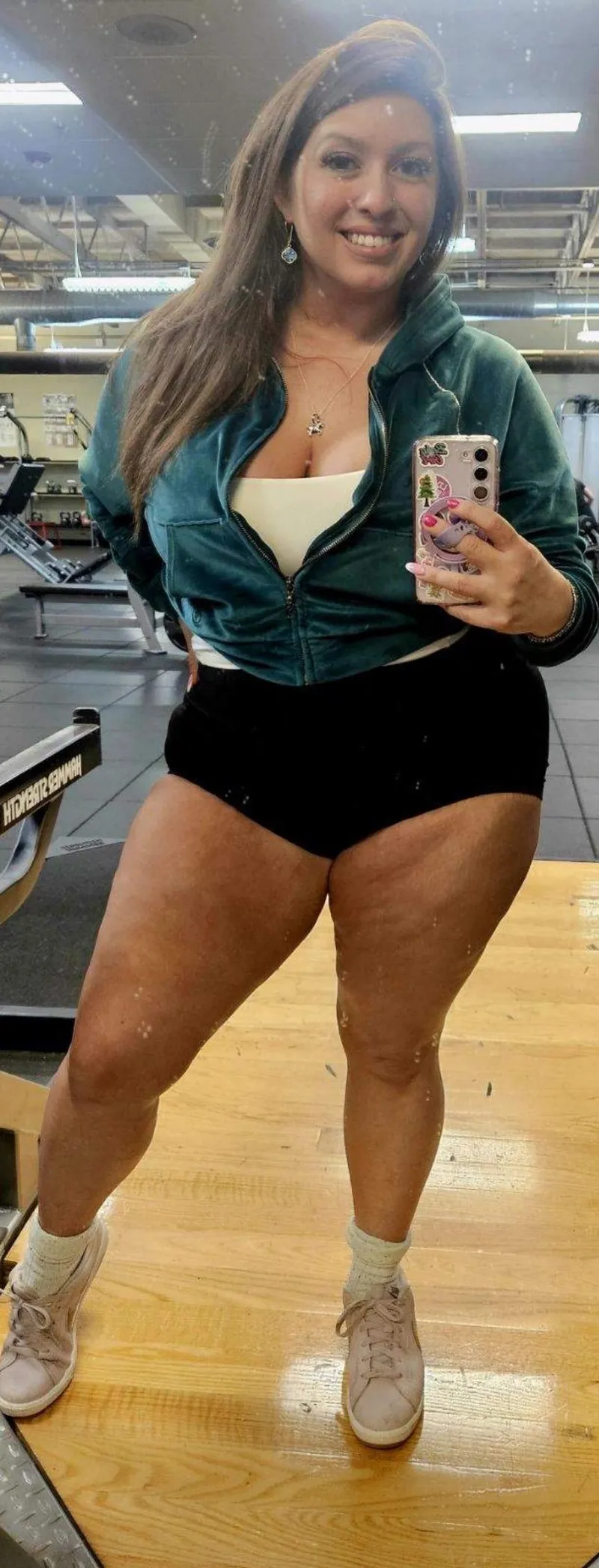 Thumbnail Babylittlelo's Routine: 'Stretching and Sweating' in YogaPants Session