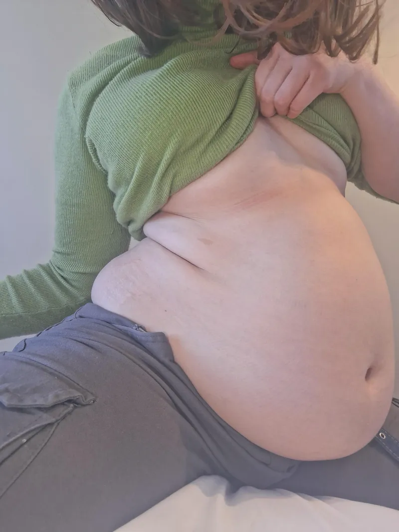 Thumbnail Finally Let My Belly Out: Stuffers' Confessions by FatteningPrincess