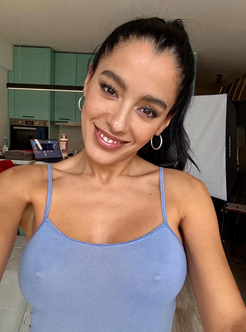Thumbnail Dating or One-Night Stand: Your Choice with SweetAshXO by SweetAshXO | classygirls