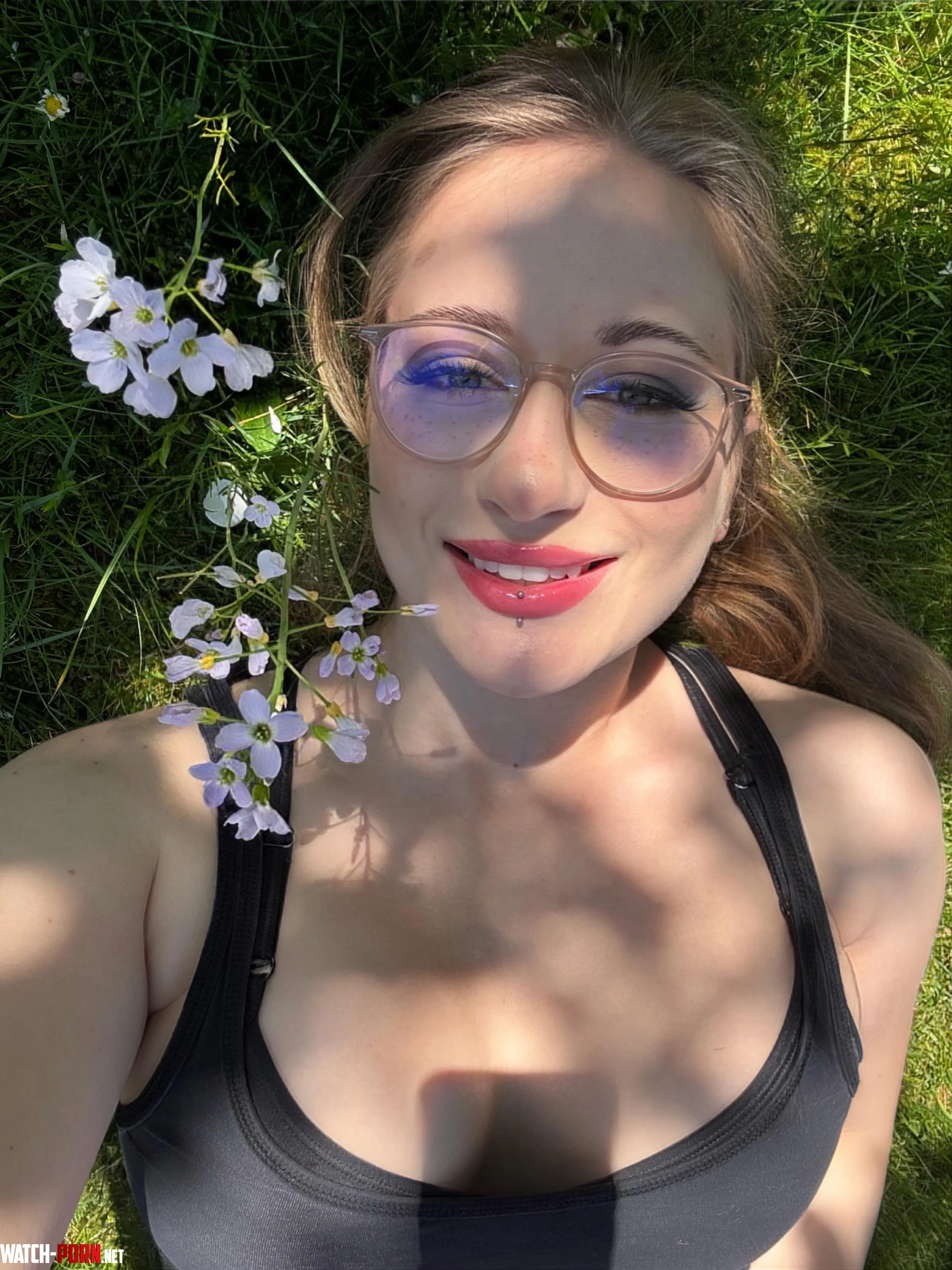 Feeling cute 🧚‍♀️ would you lay down here with me? by mika_nox_
