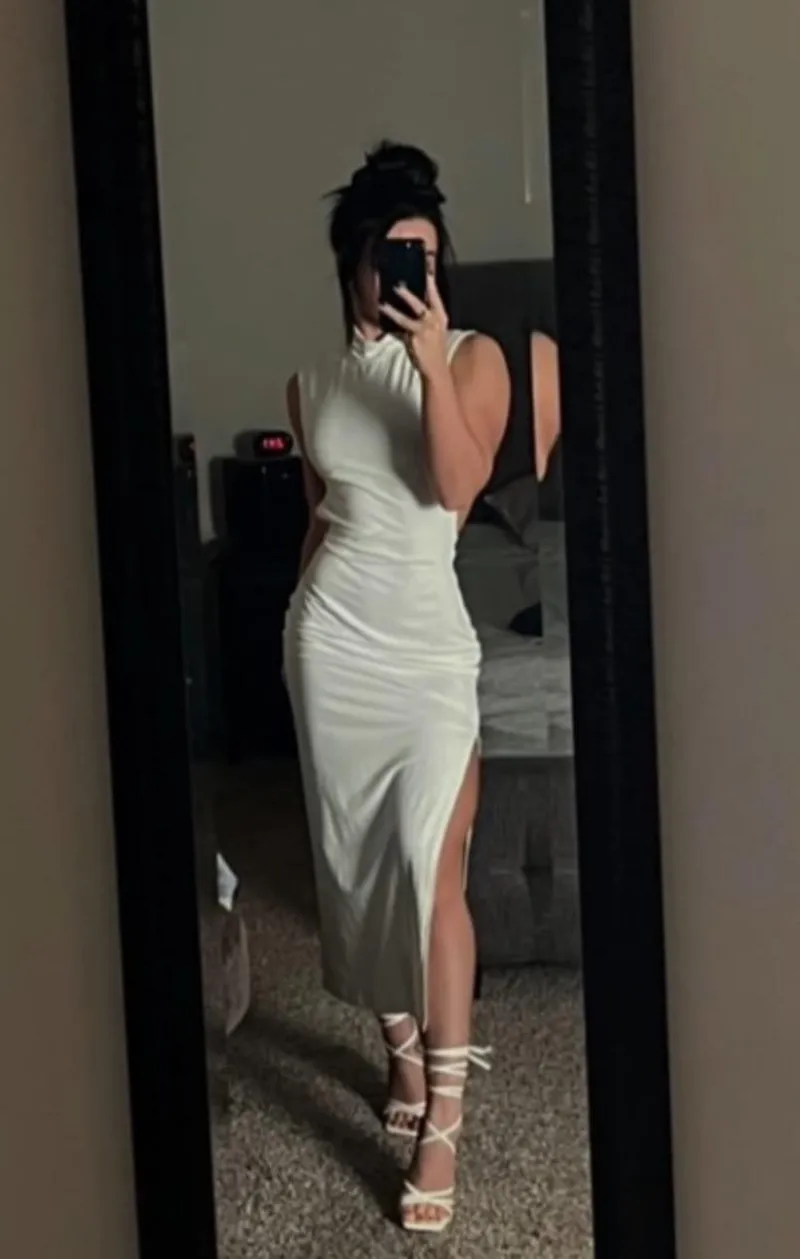 Thumbnail BlossomChanel Radiates in Blue in TightDresses World
