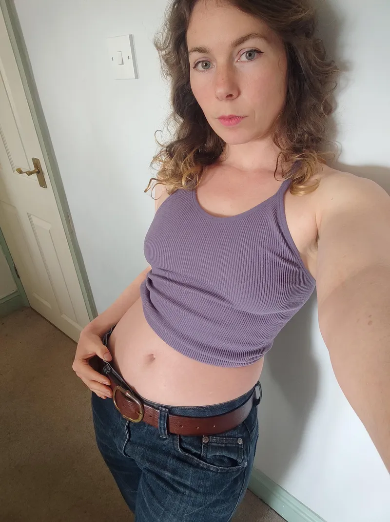 Thumbnail Tabs_Open's Crop Top Dilemma: Navigating Self-Consciousness