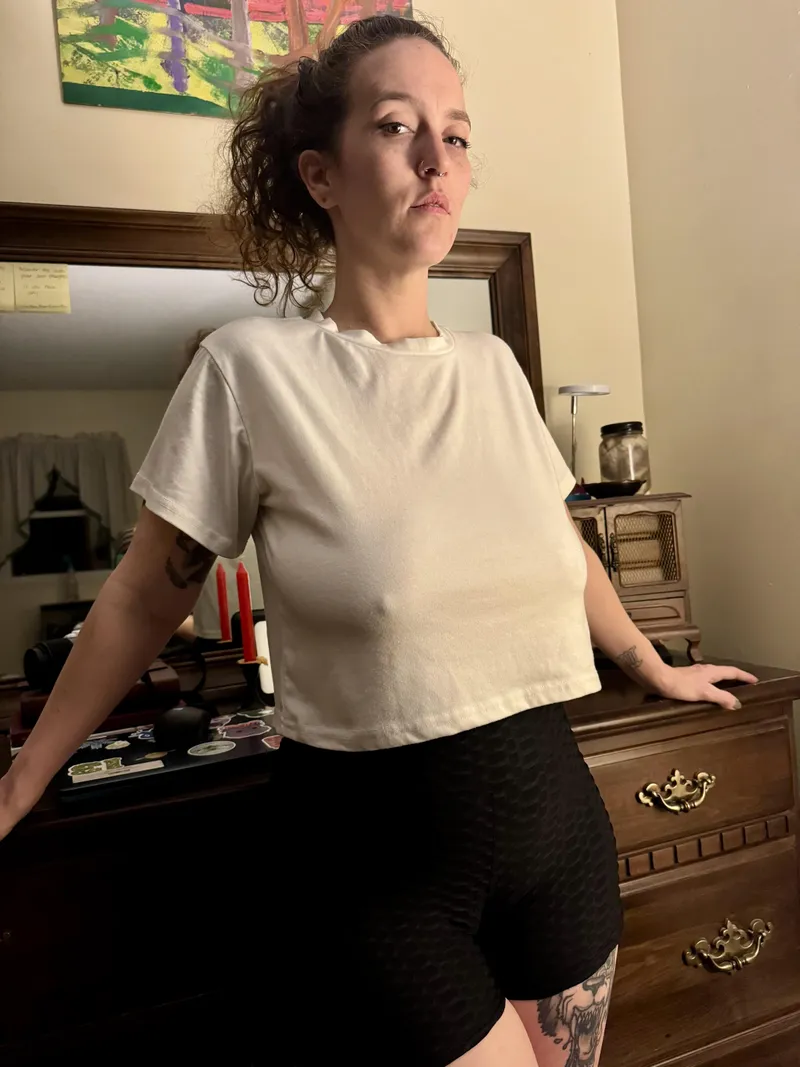 Thumbnail Age's Allure: Stories from the 33-Year-Olds in the Obsf Realm