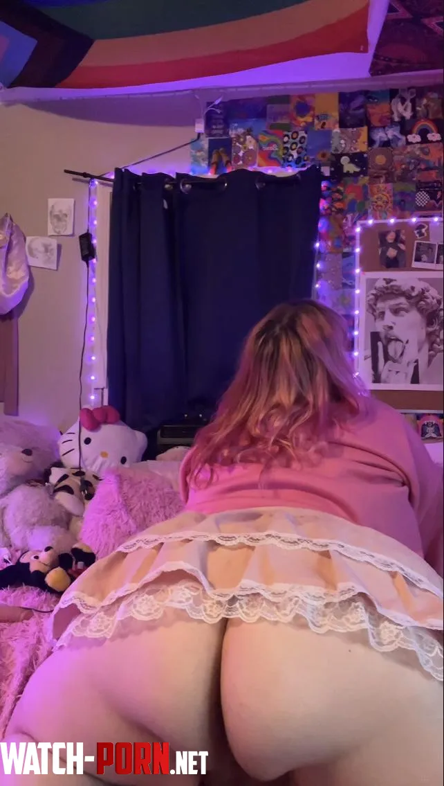 F20 BBW Phat ass ready to get pounded by AuroraAdventure22