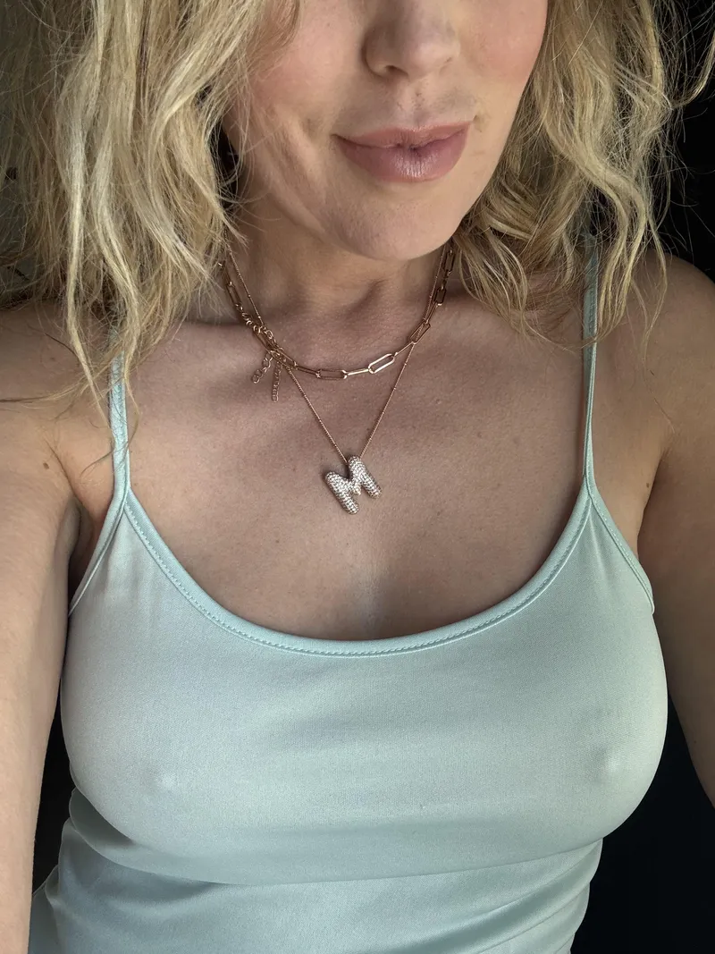 Thumbnail Setting Yourself Free: A Braless POV Journey by legally_mel