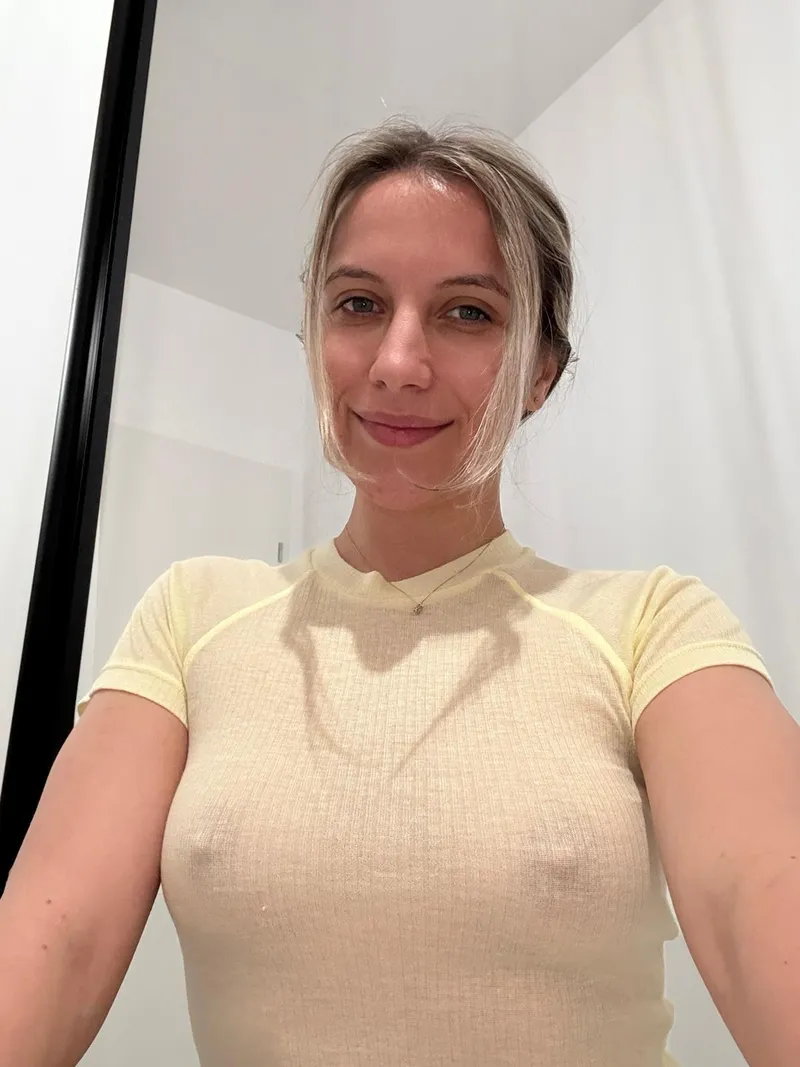 Thumbnail Weekend Freedom: No Bra, More Comfort by verove95
