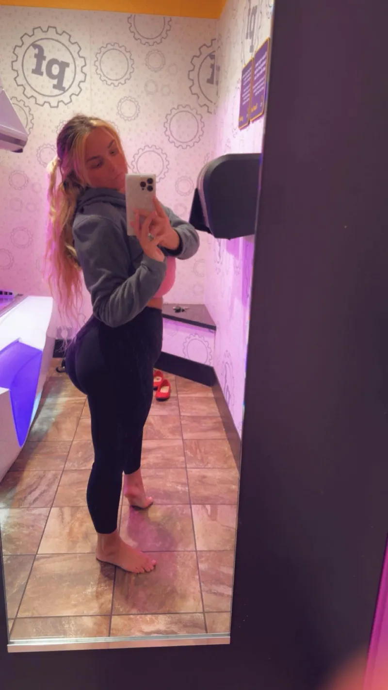 Thumbnail the_midwest_hottie's Bikini Tan Quest | BikiniBodies Sun-Kissed Goals