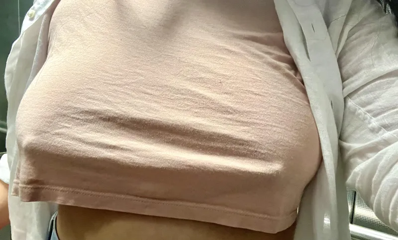 Thumbnail Happy Sunny Saturday vibes! ☀️ | author arasnippet | braless