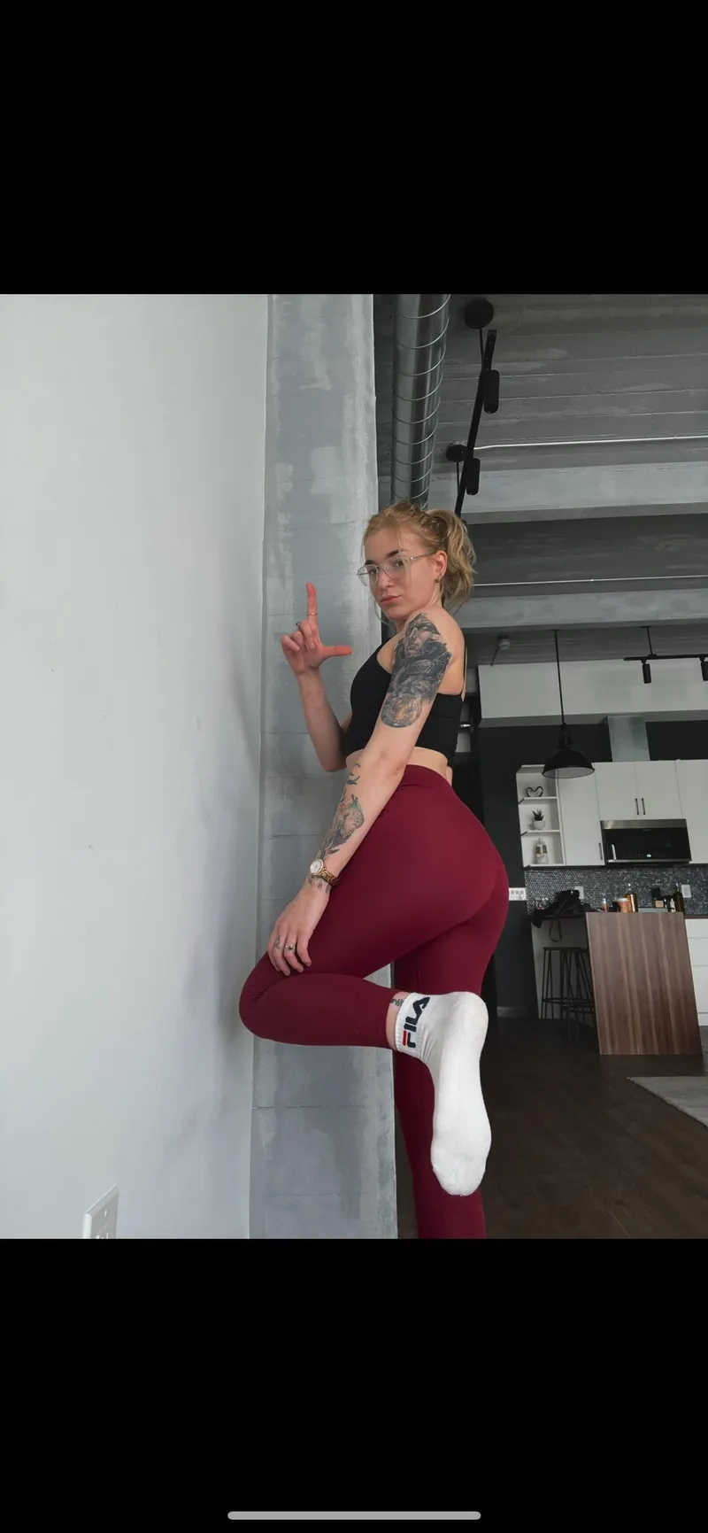 Thumbnail Late Night Gym Sesh: Socks About to Shine | Socksgonewild by goddess_skyblue