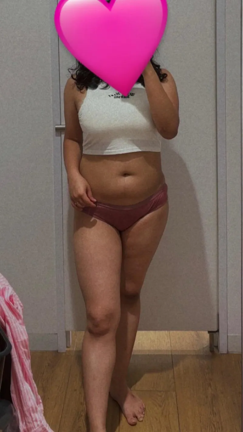 Thumbnail Fun in Fitting Rooms: Exciting Adventures with Emobitch_19 | MirrorSelfie