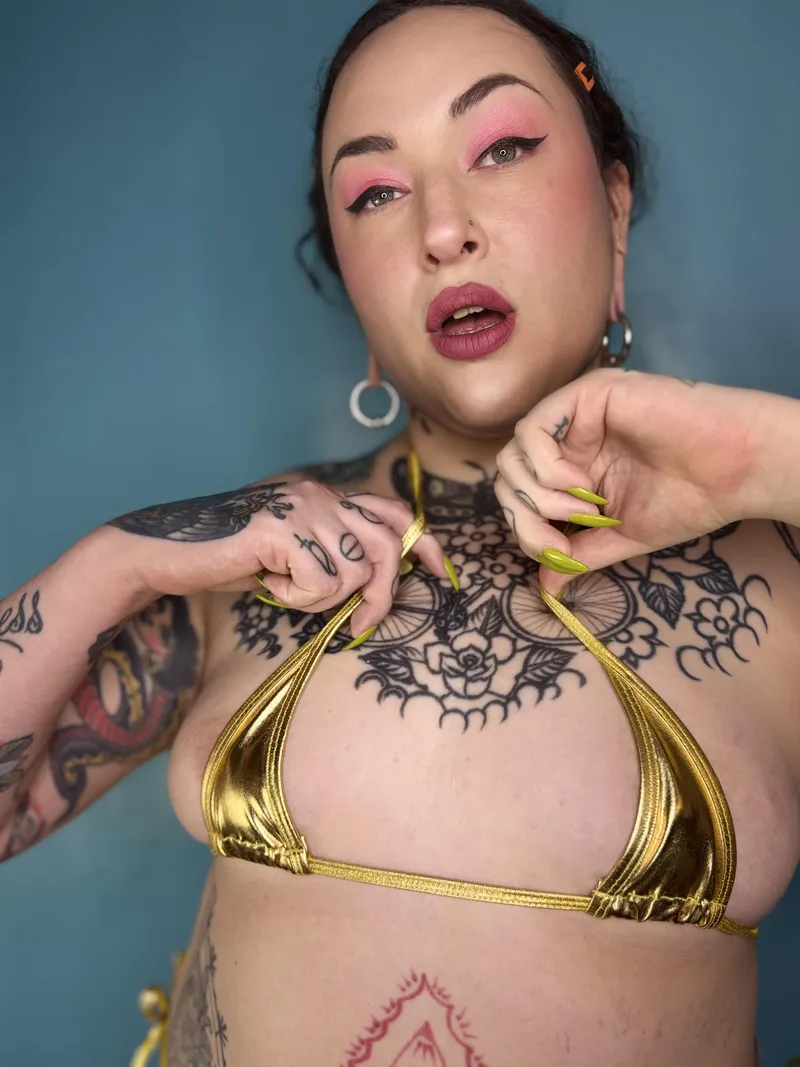 Thumbnail theholiestgirl's Imagined Sensuality: Manicured Hands Desire