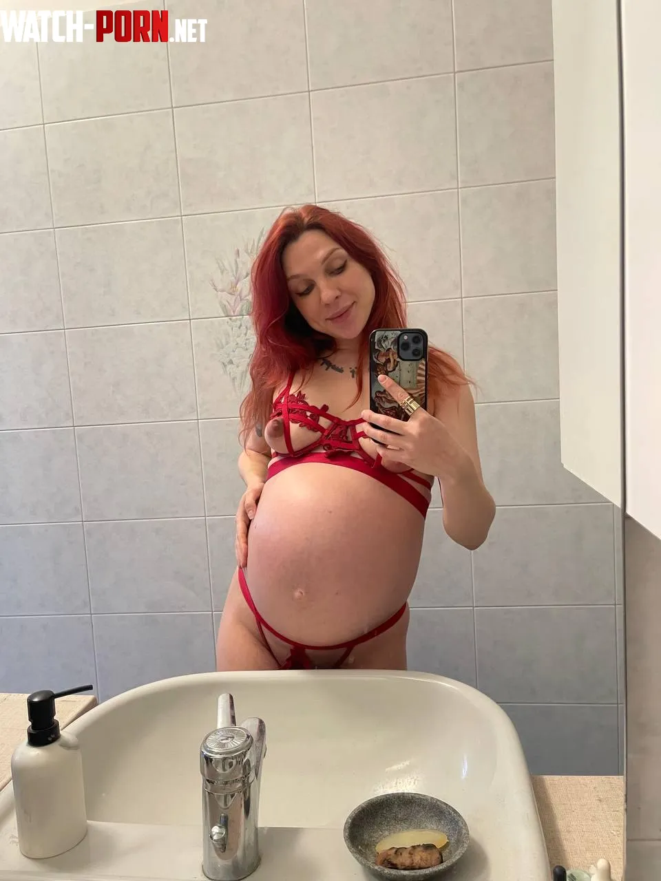 Would u rate my pregnant body? by kristeenaglory