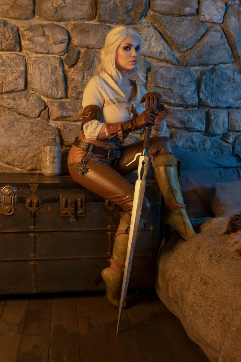 Thumbnail iam_ocotkuro Presents Stunning Ciri Cosplay in Cosplaygirls Category