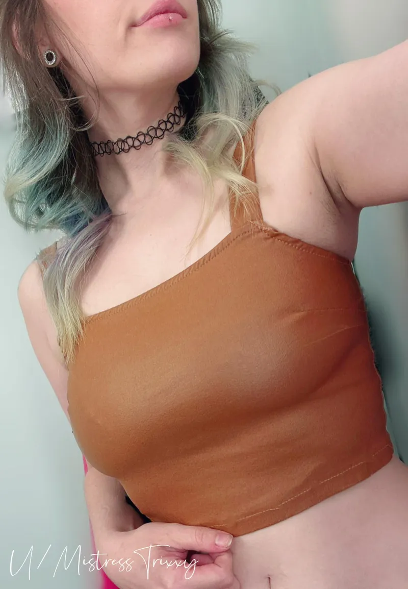 Thumbnail Lighting or Shirt? The Braless Riddle | MistressTrixxy