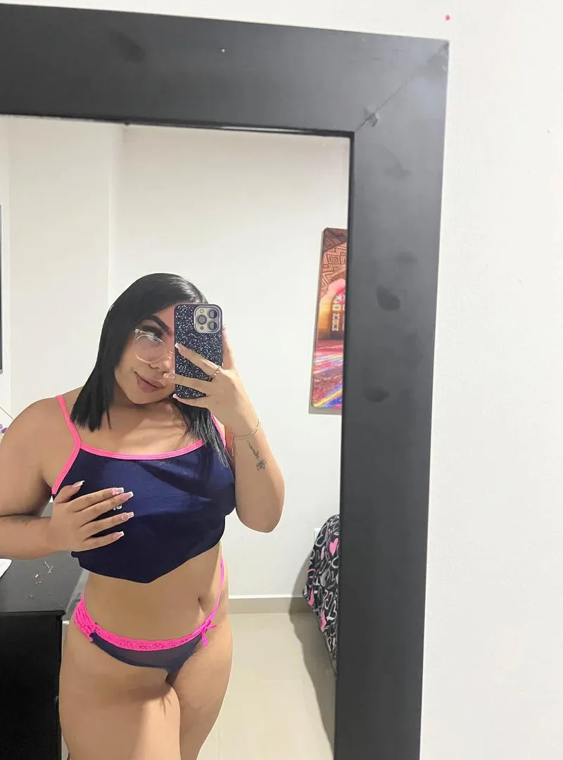 Thumbnail Exotic Desires: Colombian Latina Appeal for Adventurous Hearts | Latinas