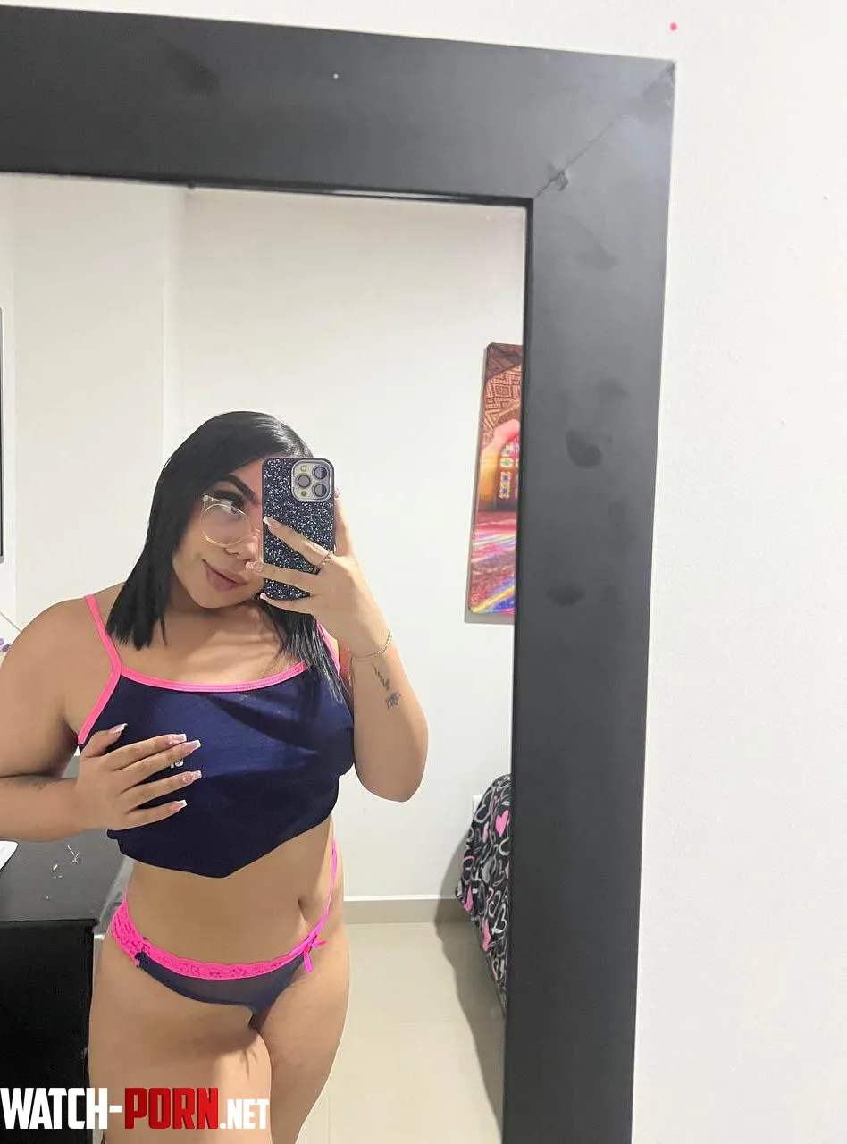 Any guys out here into phat pussy latina from colombia? by yourfavgoodgurl