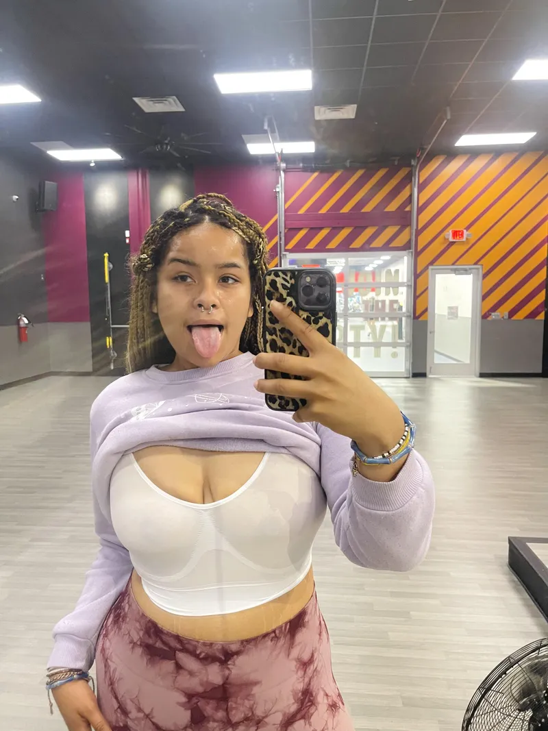 Thumbnail Tits and Tongue Out at the Gym by Babymfbluee