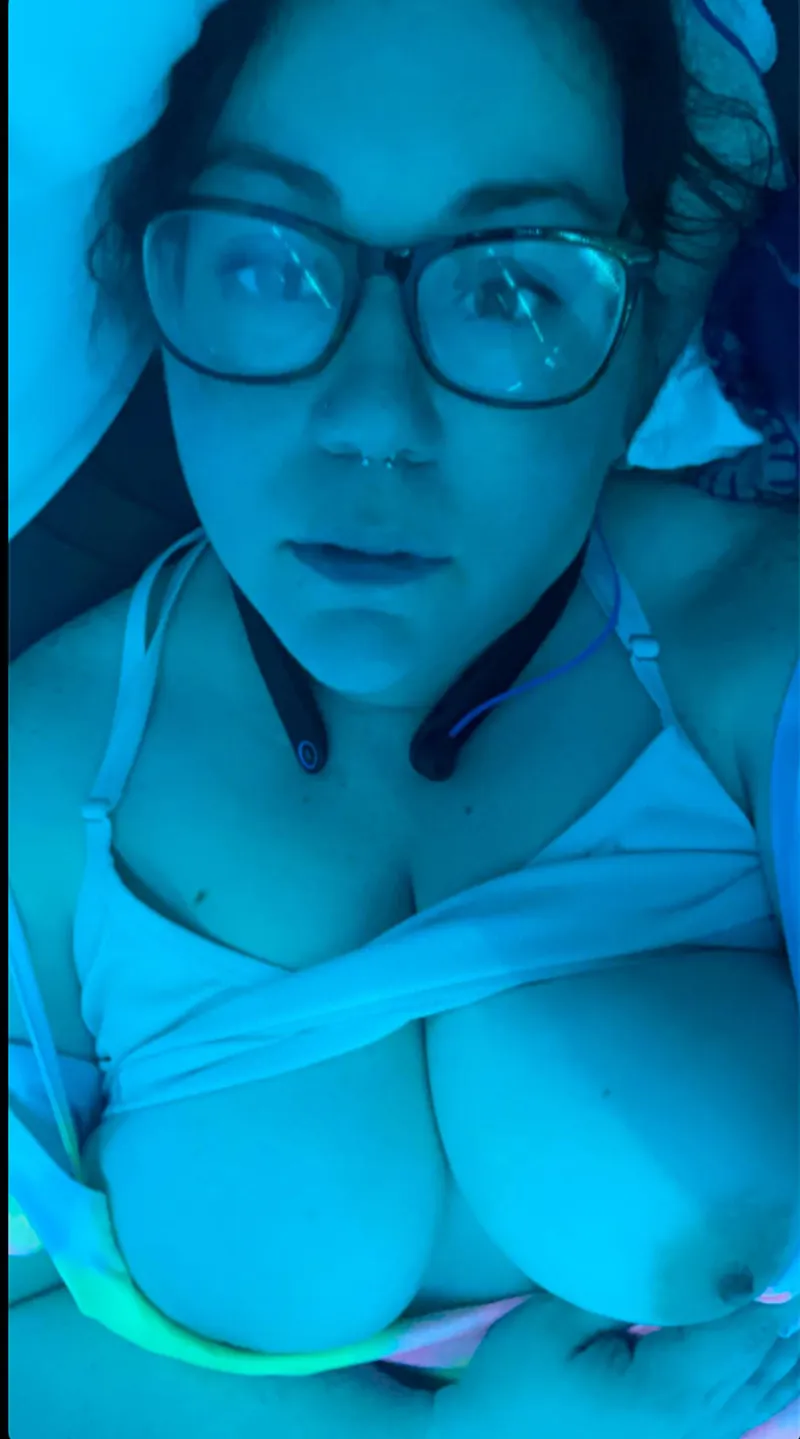 Thumbnail Curious Invitation: Who's Up for a Late-night Delight? | darksubbie | BBW_Chubby